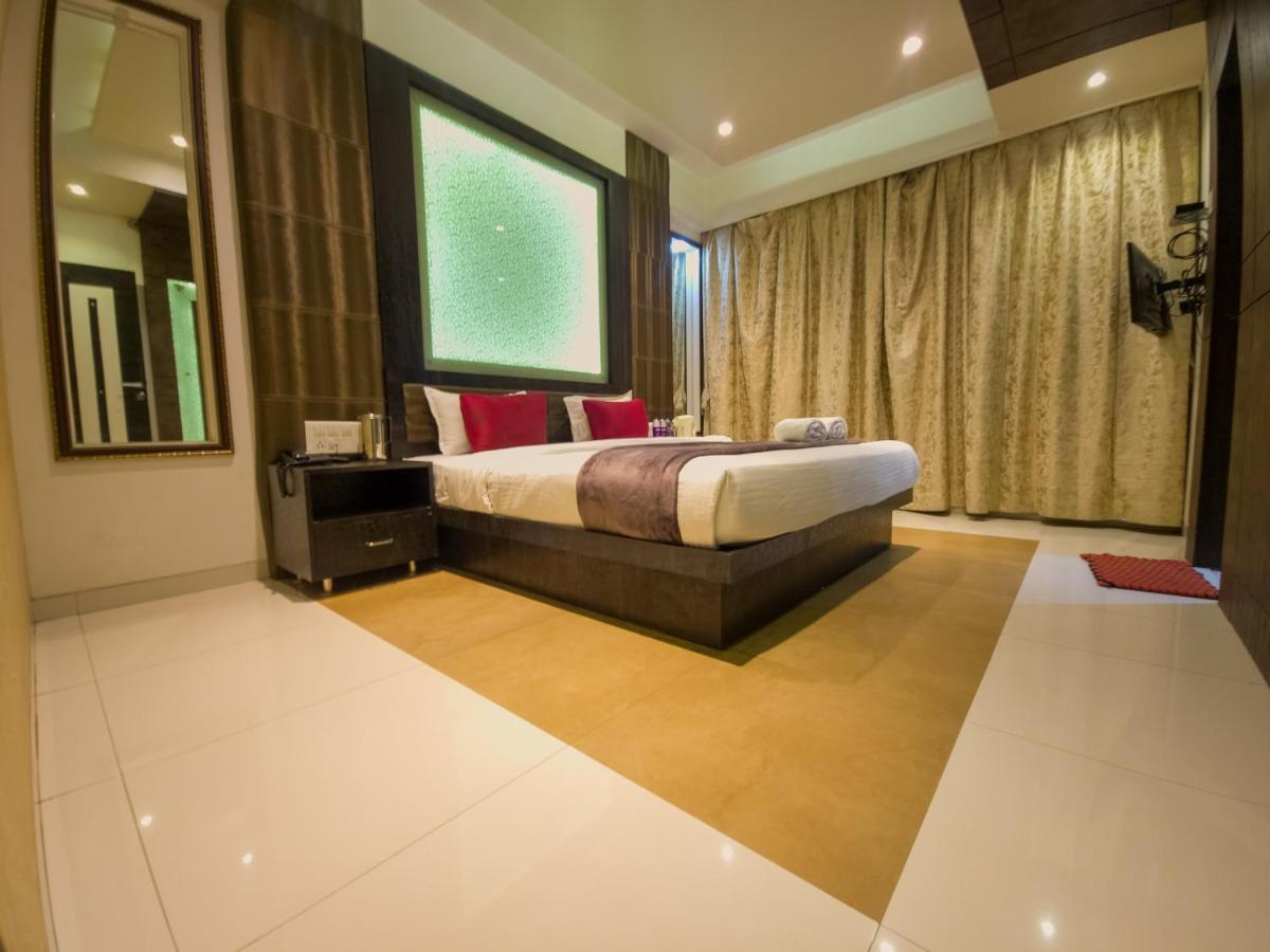 Hotel City Heart Shirdi Exterior photo