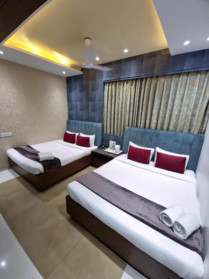 Hotel City Heart Shirdi Exterior photo