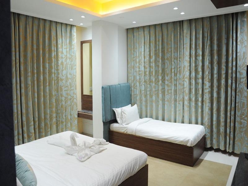 Hotel City Heart Shirdi Exterior photo