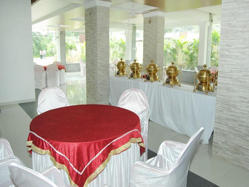 Hotel City Heart Shirdi Exterior photo