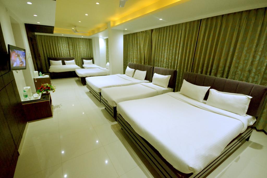 Hotel City Heart Shirdi Exterior photo