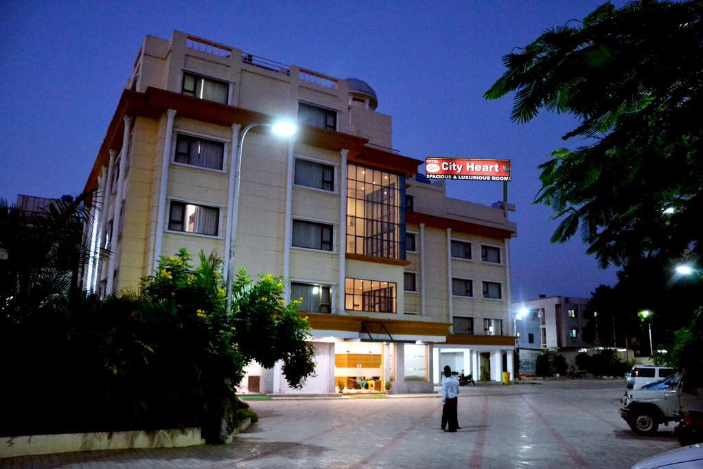Hotel City Heart Shirdi Exterior photo